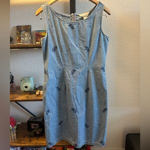 Casual Corner Denim dress with flower embroidery